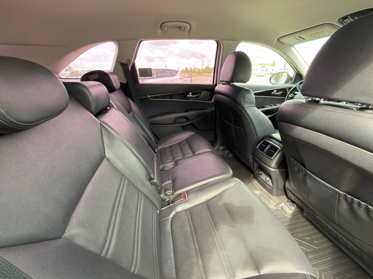 Авто с пробегом kia sorento 2017 — фото 11