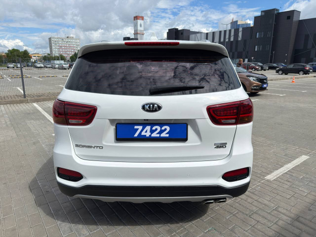 Фото kia sorento 7