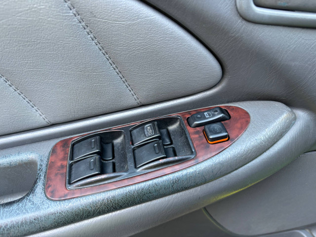 Фото toyota avensis 13