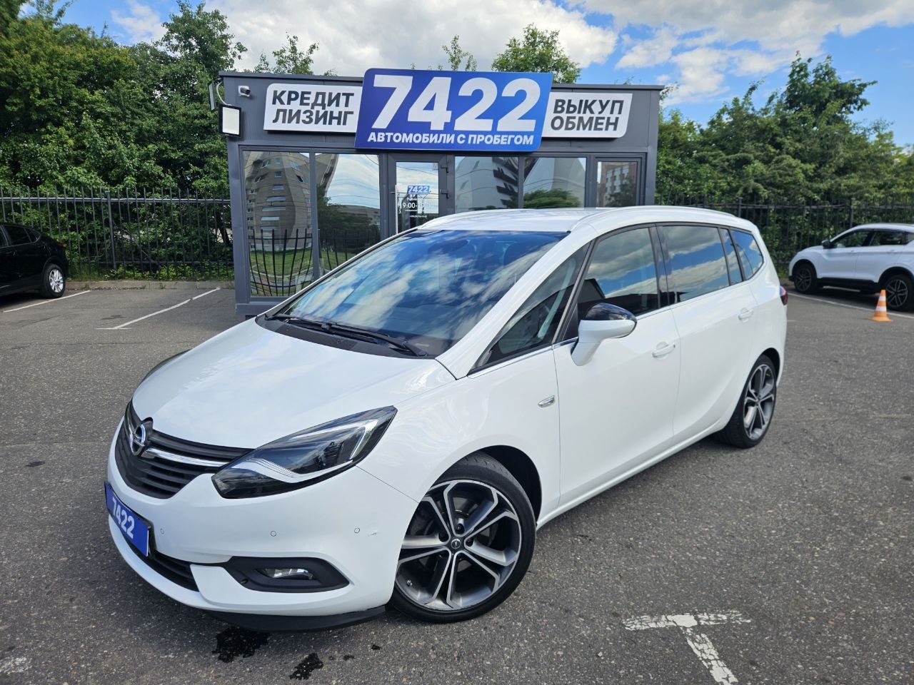 Авто с пробегом opel zafira 2018 — фото 1