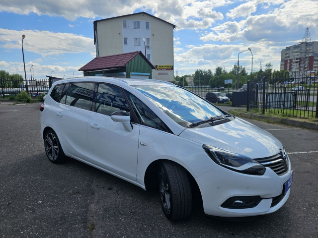 Фото opel zafira 3
