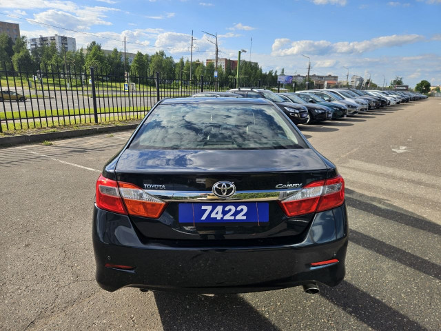 Фото toyota camry 6