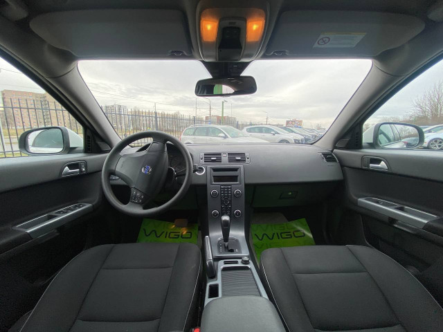 Фото volvo s40 2