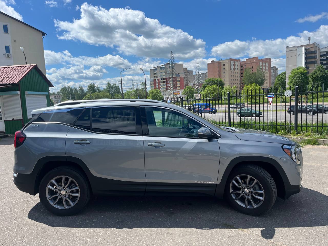 Авто с пробегом gmc terrain 2023 — фото 6