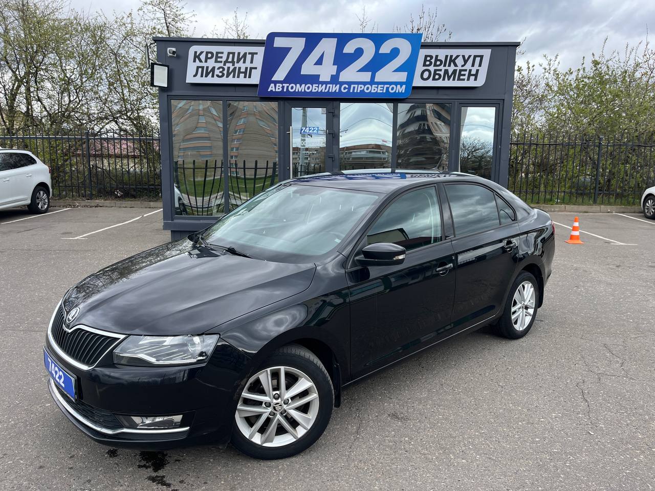 Авто с пробегом skoda rapid 2019 — фото 1
