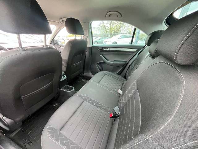 Фото skoda rapid 3