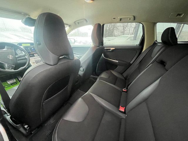 Фото volvo xc60 2