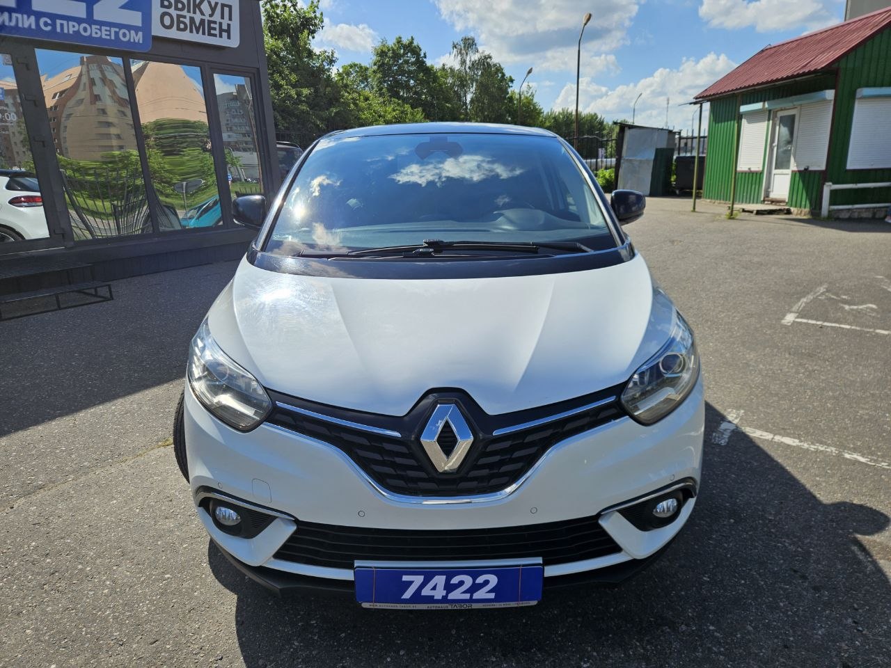 Авто с пробегом renault scenic 2017 — фото 2