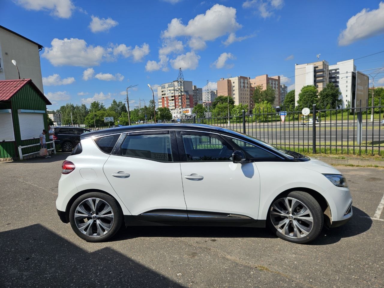Авто с пробегом renault scenic 2017 — фото 4