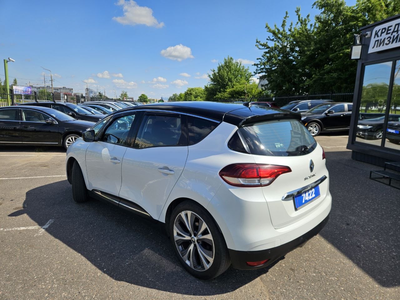 Авто с пробегом renault scenic 2017 — фото 7
