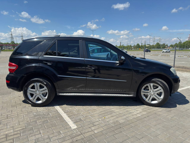 Фото mercedes-benz m-класс 2