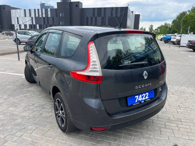 Фото renault scenic 7