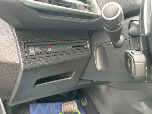 Фото peugeot 3008 12