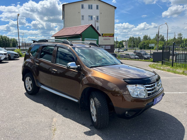 Фото renault duster 3