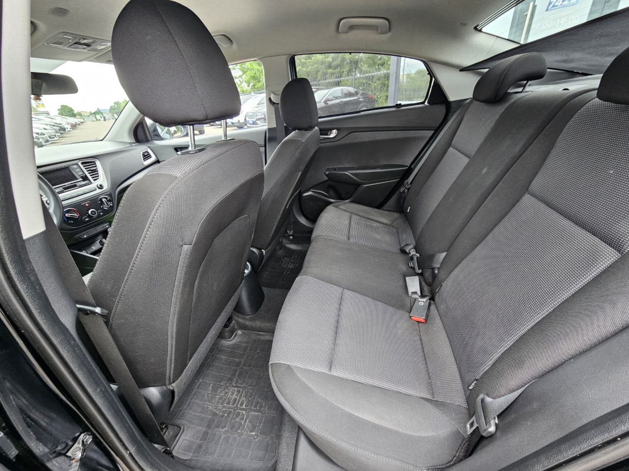 Авто с пробегом hyundai accent 2020 — фото 12