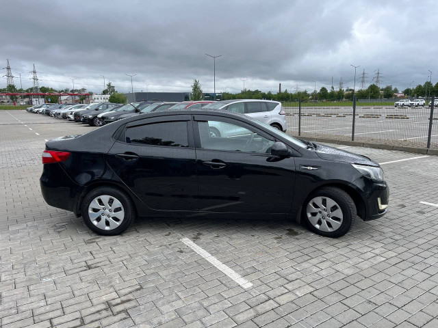 Фото kia rio 2