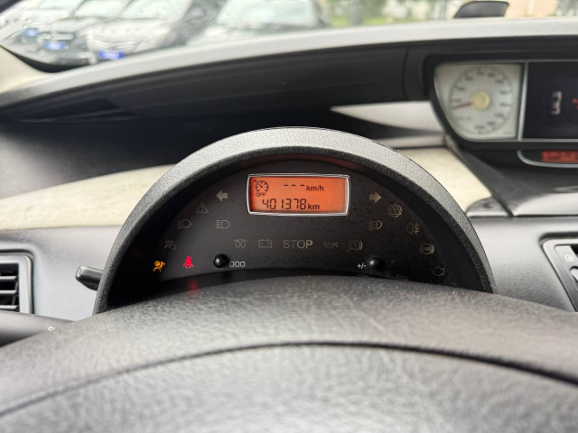 Фото citroen c8 11