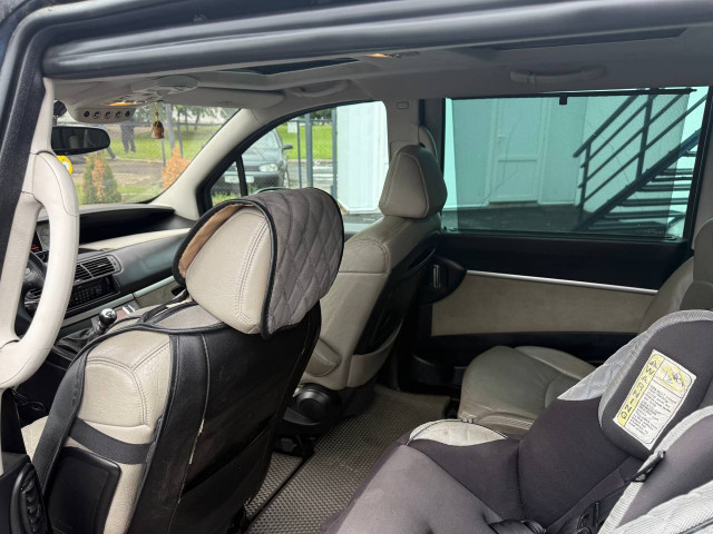 Фото citroen c8 16