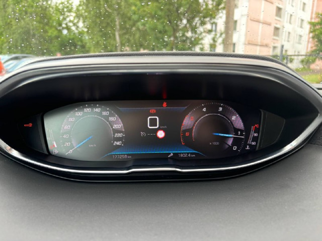 Фото peugeot 5008 11