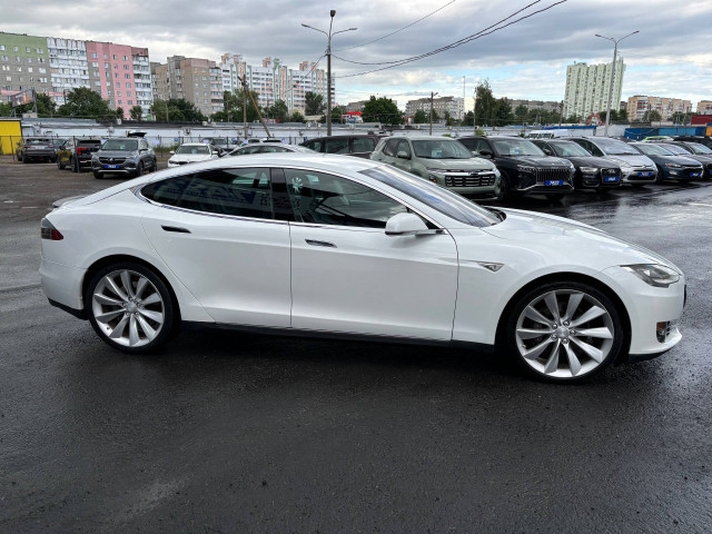 Фото tesla model s 4