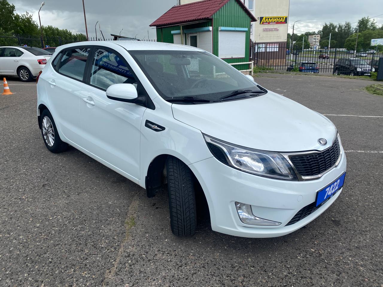 Авто с пробегом kia rio 2014 — фото 5