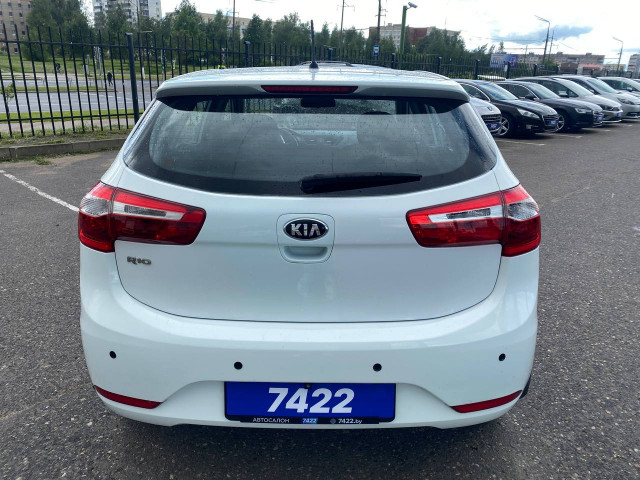 Фото kia rio 7