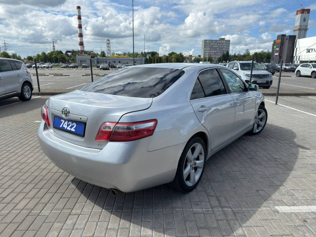 Фото toyota camry 6