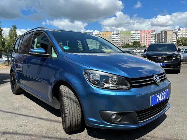 Фото volkswagen touran 3