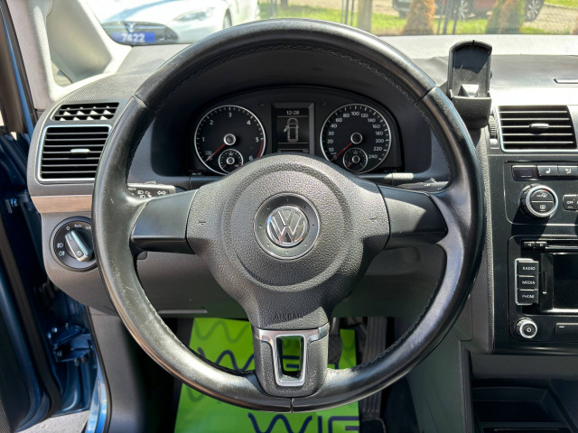 Фото volkswagen touran 10