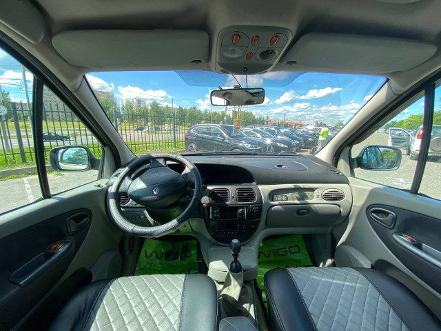 Фото renault Scenic RX4 11