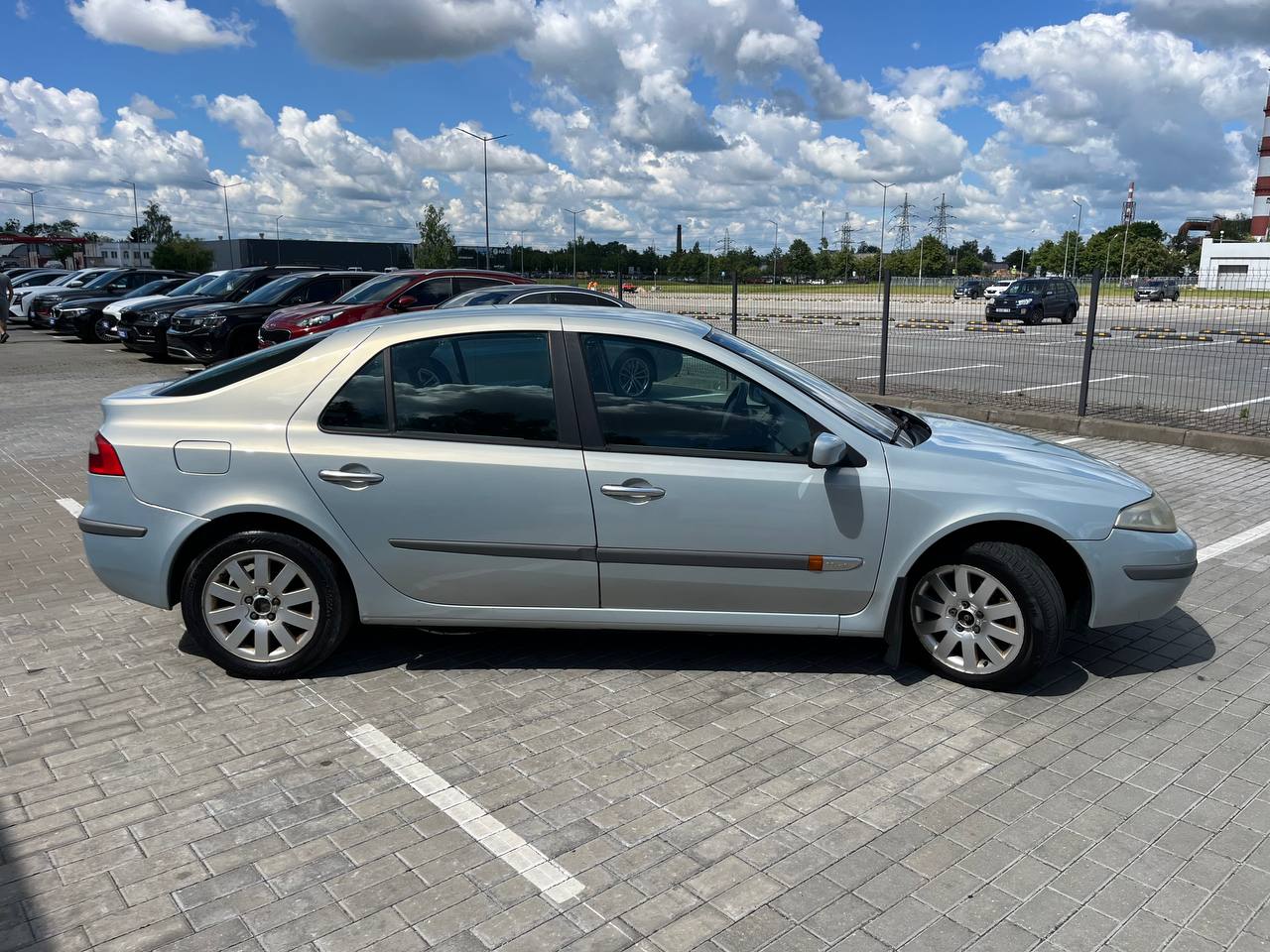 Авто с пробегом renault laguna 2002 — фото 5