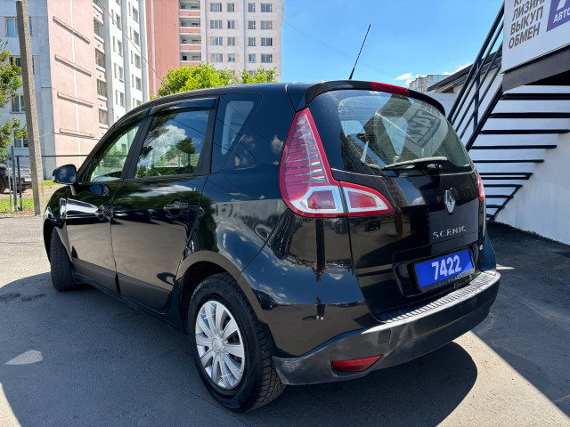 Фото renault scenic 7