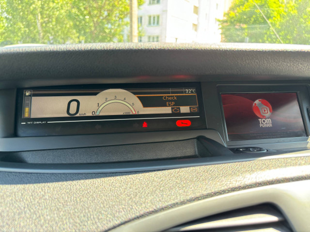 Фото renault scenic 11