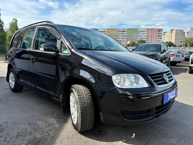 Фото volkswagen touran 3