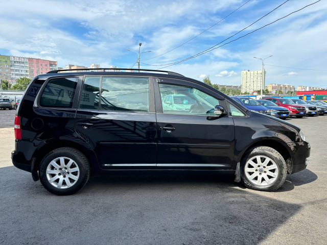 Фото volkswagen touran 4
