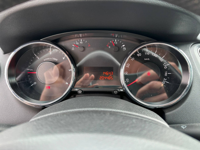 Фото peugeot 5008 11