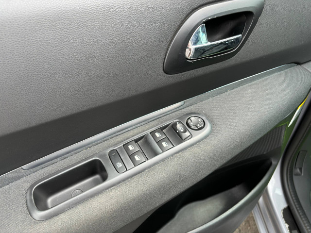 Фото peugeot 5008 15