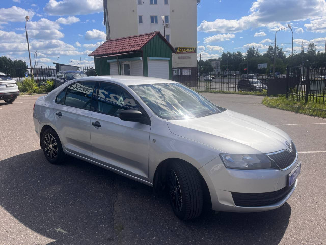 Фото skoda rapid 3
