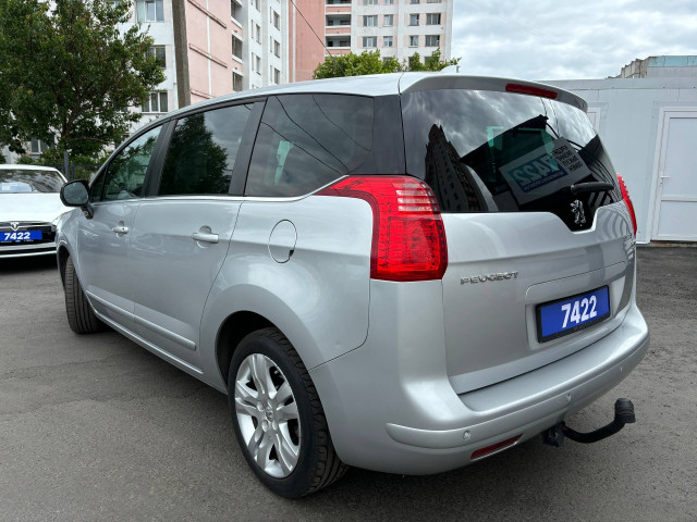 Фото peugeot 5008 7