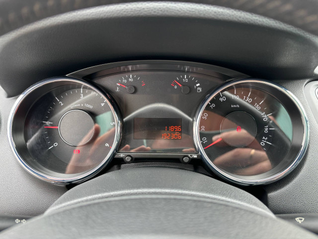 Фото peugeot 5008 11