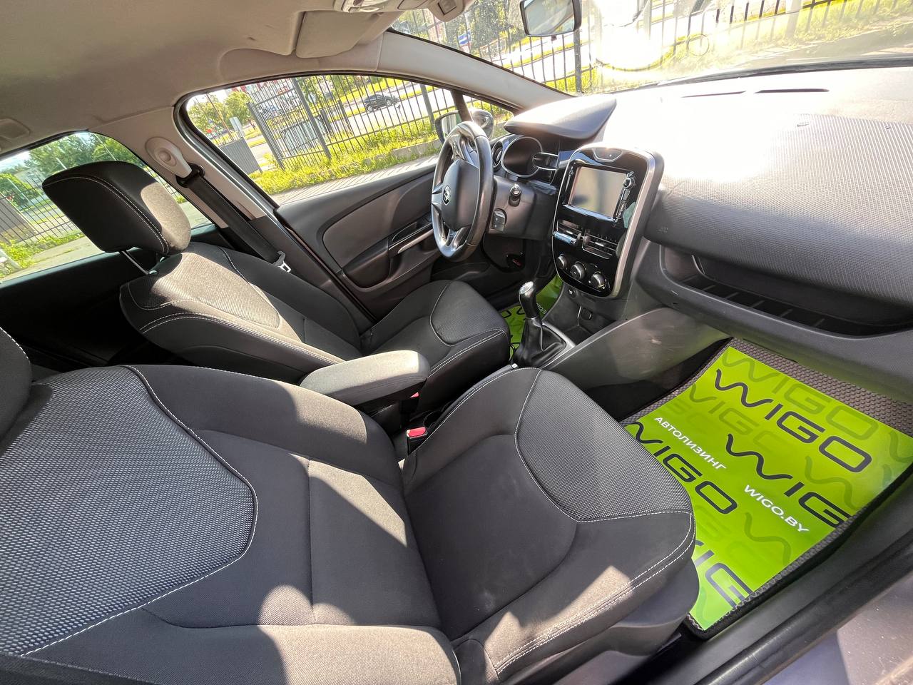 Авто с пробегом renault clio 2015 — фото 11