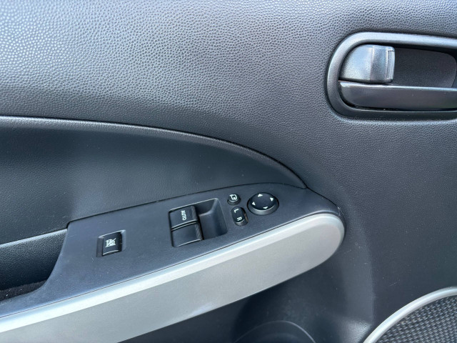 Фото mazda 2 15