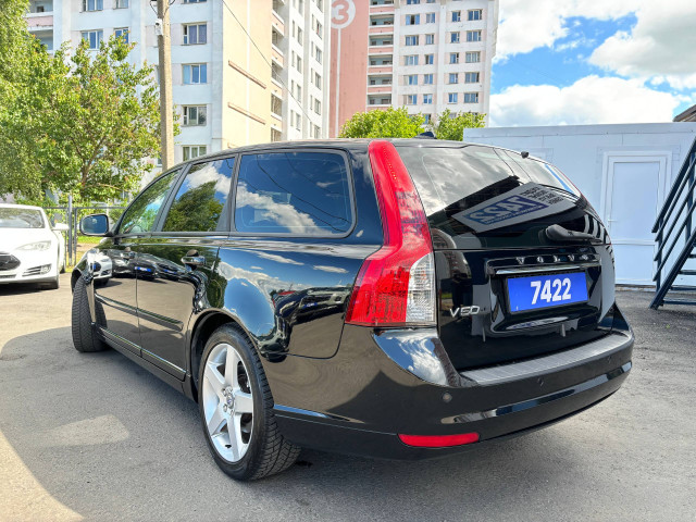 Фото volvo v50 7