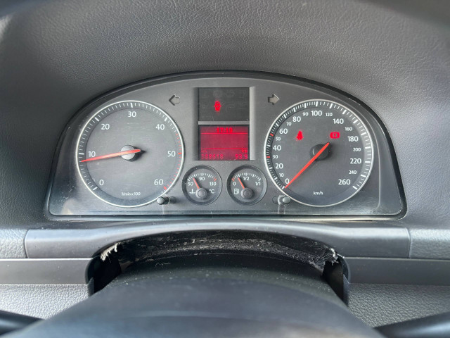 Фото volkswagen touran 11