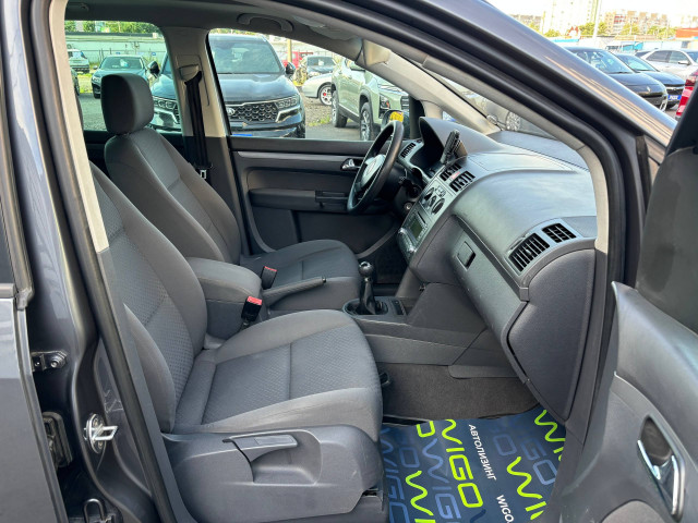 Фото volkswagen touran 19
