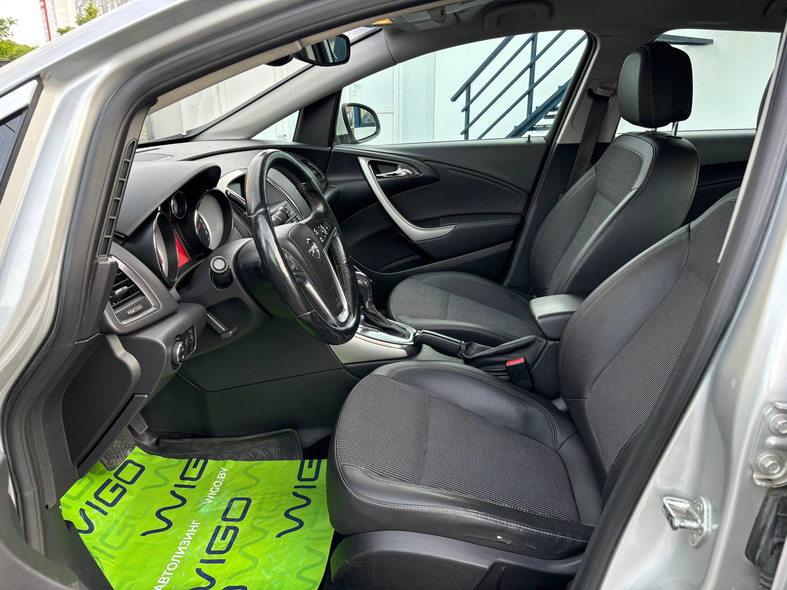 Авто с пробегом opel astra 2011 — фото 9