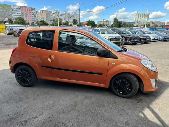 Фото renault twingo 4