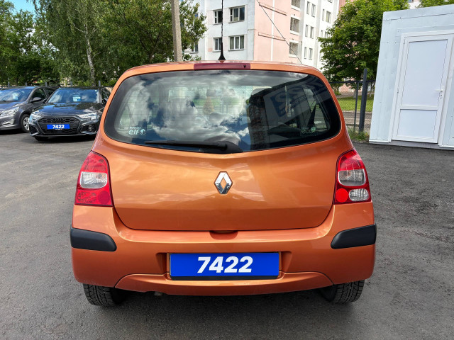 Фото renault twingo 6