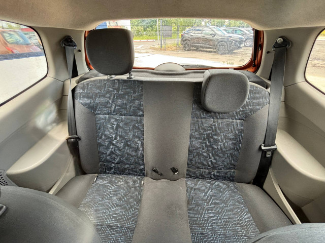 Фото renault twingo 15