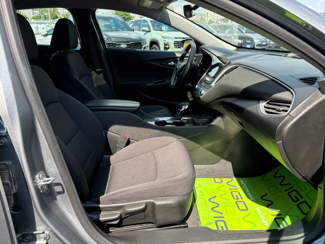 Фото chevrolet malibu 19